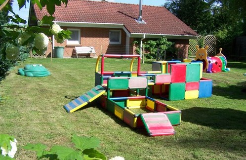 Der Welpenspielplatz ist vorbereitet